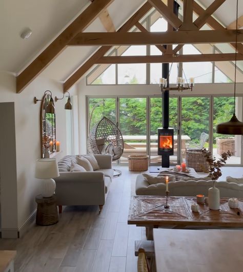 Open Plan Barn Conversion, Rural House Country Living, Barn House Conversion, Barn Conversion Interiors, Cotswold House, Barn House Interior, Lake Houses Exterior, Barn Interior, Sunroom Designs