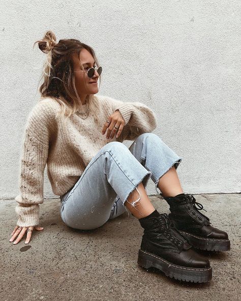 Dc Martens Outfit, Dr Martens Outfit Fall, White Dr Martens Outfit, Doc Martens Outfit Fall, Martens Outfit, Dr Martens Outfit, Doc Martens Outfit, Everyday Casual Outfits, Winter Fashion Outfits Casual