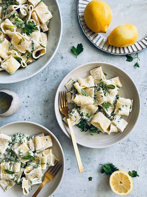 One-Pot Creamy Labneh Lemon Pasta with Herbs and Peas — Peter Som Pasta With Leeks And Peas, Recipes With Labneh, Labneh Pasta, Labneh Recipe Ideas, Pasta With Herbs, Labneh Recipe, Peter Som, Lemon Pasta, Creamy Pasta