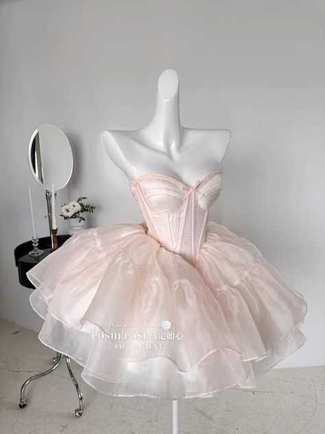 Pink Peom Dresses, Prom Dresses Cute Short, Short Pink Quince Dress, Pink Dress Elegant Short, Poofy Short Dress, Prom Dress Pink Short, Princess Dress Corset, Princess Dresses Short, Dresses Photoshoot Ideas