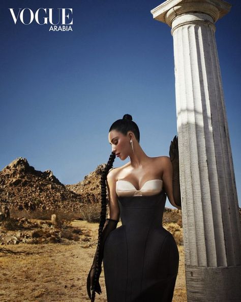 KIM KARDASHIAN Lands The September Covers of VOGUE Arabia Kim Kardashian Photoshooting, Vogue Covers Kim Kardashian, Kim Kardashian Editorial, Kim K Magazine Cover, Kim Kardashian Interview, Kim Kardashian Magazine, Kim Kardashian Vogue, Kim Kardashian Interview Magazine, Kanye West Interview