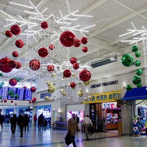 Christmas Commercial Decorations, Large Scale Christmas Decorations, Large Hanging Christmas Decorations, Airport Christmas Decor, Commercial Christmas Decor Ideas, Christmas Shop Decor Ideas, Hanging Christmas Decorations Ceiling, Christmas Shop Decorations, Ceiling Hanging Decor Diy