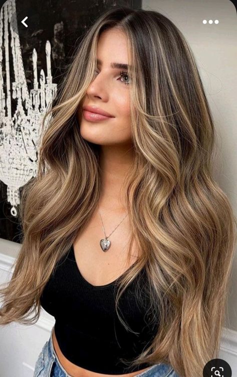 Blonde Brown Hair Color, Beige Blonde Balayage, Rambut Brunette, Blonde Balayage Highlights, Brunette Hair With Highlights, Brown Hair With Blonde Highlights, Brunette Balayage Hair, Beige Blonde, Brown Hair Balayage