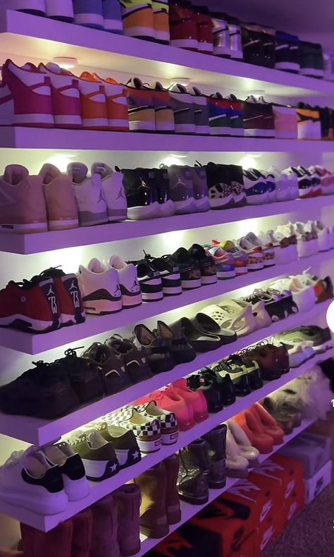 Shoe Closet Jordans, Jordans Collection Aesthetic, Shoes Aesthetic Organization, Aesthetic Shoes Collection, Shoes Sneakers Wall, Shoe Asthetic Picture, Baddie Shoe Collection, Jordan Collection Aesthetic, Shoes Aesthetic Collection