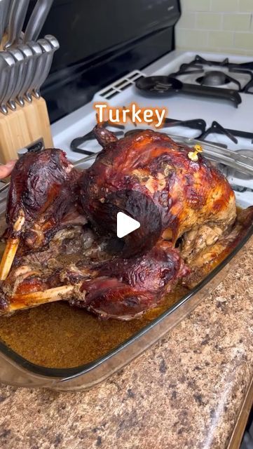 Michelle Disla on Instagram: "Pernil-Style Turkey 🦃 My recipe stays juicy and converts all turkey haters! *My Turkey and pernil posts sold out these Reynolds oven bags on Amazon and Walmart online in 2021, and 2022 😭❤️

Ingredients: 
10 LB turkey feeds 7 (recipe for 15-17 lb Turkey is on my YouTube channel!) 
4 tbsp sofrito
2 tbsp garlic paste 
2 tbsp sazón or adobo 
2 limes 
2 tbsp soy sauce 
2 tbsp Worcestershire (salsa inglesa)
2 tbsp oregano 
Reynolds Oven bag 

#bigmamacooks #thanksgiving #turkey #roastedturkey" Pork Pernil, Thanksgiving Menu Recipes, Oven Bags, Bags On Amazon, Oven Bag, Puerto Rican Cuisine, Puerto Rico Food, Dominican Food, Menu Recipes