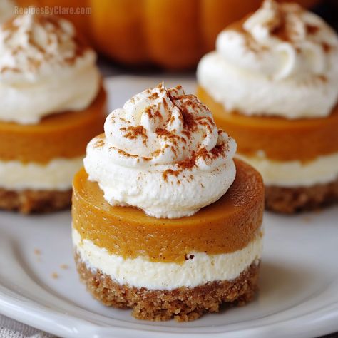 Pumpkin Cheesecake Tarts Recipe, Pumpkin Pie In Muffin Tin, Mini Cheesecakes Pumpkin, Mini Thanksgiving Cheesecakes, Pumpkin Pie Recipe Mini, Pumpkin Cheesecake Cupcakes Recipe, Pumpkin Cheesecake Tarts, Easy Mini Pumpkin Pies, Pumpkin Pie Cheesecake Cupcakes