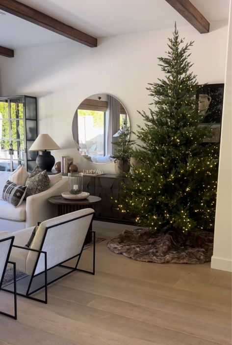 Christmas Tree Base Ideas, Dining Room Christmas Tree, Minimal Christmas Tree, 2 Christmas Trees, Christmas Decor Living Room, Christmas Tree At Home, Christmas Coffee Table Decor, New Year Tree, Christmas Tree On Table