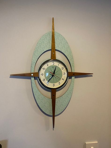 Mcm Starburst, Coocoo Clock, Driveway Apron, Mint Green Decor, Retro Clocks, Mid Century Modern Clocks, Starburst Clock, Sunburst Clock, Mid Century Clock