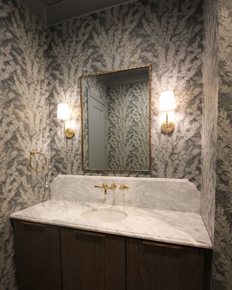 Bring the drama to even the smallest of spaces... From bold wallpaper to luxe details, this powder room makes a spectacular statement. #WallpaperWednesday #TwinInteriors: @danielle_m_robin #TwinCabinets Powder Room Wallpaper, Bold Wallpaper, Powder Rooms, Room Wallpaper, The Drama, Bathroom Inspiration, House In The Woods, Luxury Bathroom, Powder Room