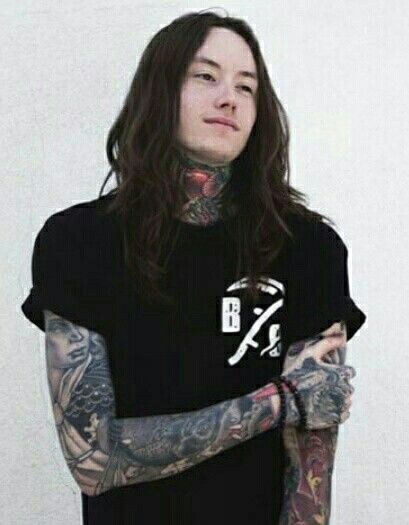 Bad omens Noah Sebastian Long Hair, Ears Bleed, Tatto Boys, Alternative Artists, Emo Boyfriend, Noah Sebastian, Oli Sykes, Bad Omens, Heavy Rock