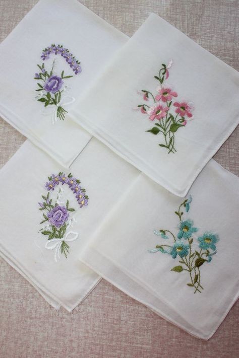 Handkerchief Embroidery, Embroidered Hankies, Ladies Handkerchiefs, Embroidered Handkerchief, Floral Embroidery Patterns, Embroidered Napkins, Vintage Handkerchiefs, Silk Ribbon Embroidery, 자수 디자인