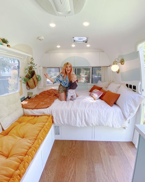 Airstream Living, Mr Kate, Airstream Remodel, Tiny Home On Wheels, Diy Camper Remodel, Van Life Diy, Bus Life, Camper Makeover, Van Home