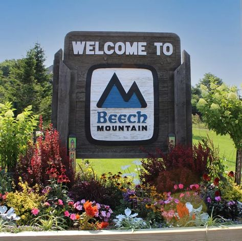 Things To Do In Beech Mountain, NC Beech Mountain Nc, Southern Living Plant Collection, Breakfast Party Foods, Southern Living Plants, Beech Mountain, Easy Dinner Casseroles, Culture Quotes, Etiquette And Manners, Breakfast Party