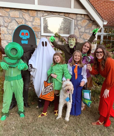 Scooby cosplay, Halloween, costumes, Scooby Doo Scooby Family Halloween Costumes, Scooby Doo Ghost Costume, Easy Scooby Doo Costume, Scooby Doo Monster Costumes, Scooby Doo Villains Costumes, Scooby Doo Family Costumes, Scooby Doo Costumes Group, Vera Scooby Doo, Halloween Costumes Scooby Doo