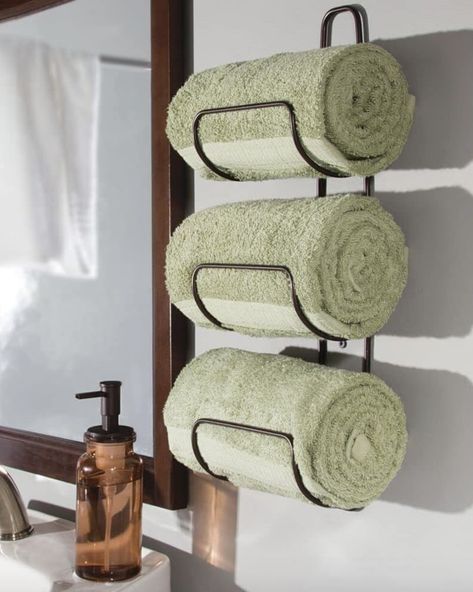 Bathroom Paint Designs, Bathroom Paint Design, Bathroom Towel Ideas, Hang Towels In Bathroom, Bathroom Towel Storage, Bathroom Towel Holder, Wall Mounted Towel Holder, Bathroom Towel Decor, Towel Ideas