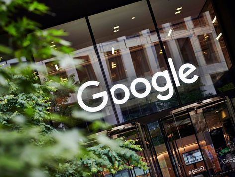 Google Spends Billions On Buying Office Buildings: Is This A Sign Of The Post-Pandemic Pushback Against Remote Work? || Going counter to the remote and hybrid-workplace trend, Google announced Friday that it would purchase a London office https://www.forbes.com/sites/jackkelly/2022/01/14/google-spends-billions-on-buying-office-buildings-is-this-a-sign-of-the-post-pandemic-pushback-against-remote-work/?utm_campaign=socialflowForbesMainTwitter&utm_source=ForbesMainTwitter&utm_medium=social Google Company, Google Meet, Business Stories, Millions Of Dollars, Data Center, Free Online Courses, Data Analytics, Office Building, Business News