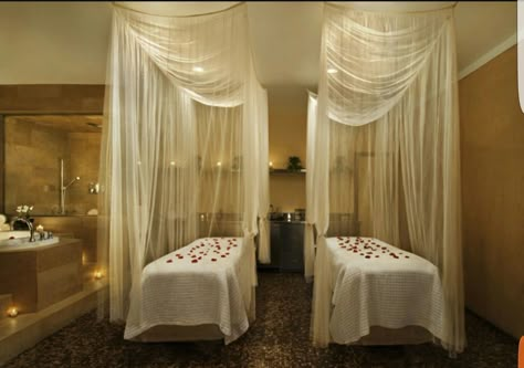 Deco Spa, Spa Room Ideas, Massage Room Ideas, Massage Room Decor, Massage Therapy Rooms, Facial Room, Dream Spa, Reiki Room, Dreams Spa