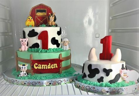 Barnyard First Birthday Cake, Barnyard 1st Birthday Cake, 1st Birthday Farm Smash Cake, Mickey Mouse Farm Cake, Barnyard Cakes For Boys, Farm Birthday Smash Cake, Old Mcdonald Birthday Party Cake, First Birthday Farm Cake, 1st Birthday Farm Cake