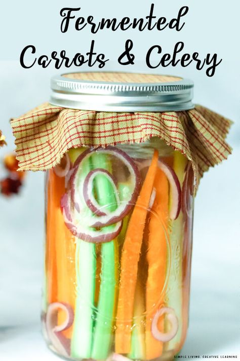 Making delicious homemade fermented carrots and celery is a great fermented vegetables recipe for beginners to start with. Fermented Celery, Fermented Herbs, Fermented Carrots, Fermented Vegetables Recipes, Fermenting Foods, Lacto Fermentation, Pickled Foods, Carrots And Celery, Fermented Kimchi