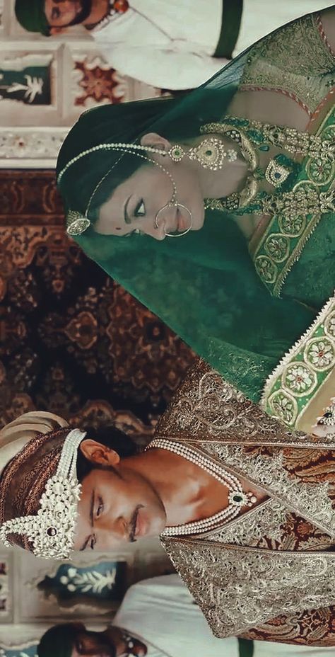 Indian Wedding Aesthetic Wallpaper, Bollywood Vintage Aesthetic, Bollywood Wallpaper Aesthetic, Indian Movie Aesthetic, Aishwarya Rai Hrithik Roshan, Retro Bollywood Aesthetic, Bollywood Aesthetic Wallpaper, Bollywood Asthetics, Indian Aesthetic Wallpaper