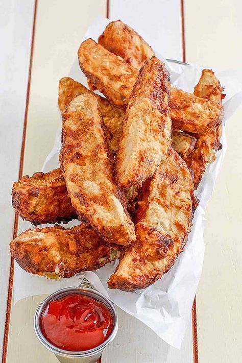 Make the Best Jojo Potato Wedges Ever - CopyKat Recipes Jojo Potatoes Recipes, Jojo Fries, Jojos Recipes, Coated Potato Wedges, Jojo Potato Wedges, Jojo Potatoes, Jo Jos Potatoes, Jojo Recipe, Fried Potato Wedges