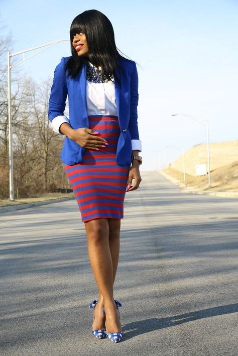 Pencil Skirt Short, Prego Style, Morgan State University, Jadore Fashion, Pregnant Outfits, Jacket For Spring, Freezing Rain, Beautiful Pregnancy, Preggo Fashion