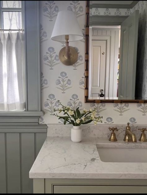 Bathroom Wallpaper Ideas, Cottage Bathroom, Gorgeous Bathroom, Upstairs Bathrooms, Old Days, Elegant Bathroom, The Old Days, Bathroom Wallpaper, Bathroom Renos