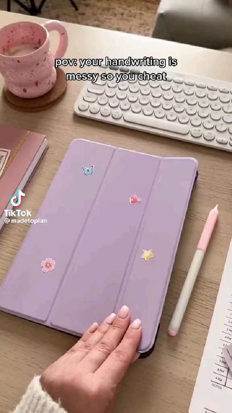 Digital notetakeing/how to take note on ipad/ how to get aesthetic notes digitalplannercommunity #digitalplannerspread #digitaplannerandroid #weeklyplanner📃. College Ipad, Digital Planner Ideas, Studie Hacks, Ipad Organizer, Ipad Essentials, Study Apps, Ipad Hacks, Black Friday Offer, Ipad Tutorials