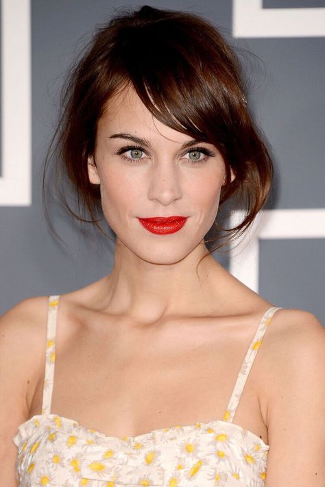 How to Style Side Swept Bangs Like 30 of the Chicest Celebrities | I AM & CO® Alexa Chung Haircut, Alexa Chung Hair, Makeup Dark, Hair Fair, Lipstick For Fair Skin, Swept Bangs, Bangs For Round Face, Bangs With Medium Hair, Haircut Styles