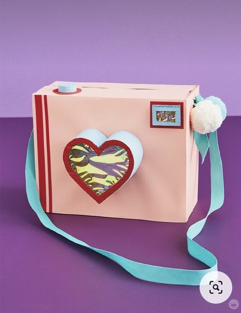 Diy Valentine's Mailbox, Unique Valentine Box Ideas, Valentine Box Ideas, Girls Valentines Boxes, Valentine Boxes For School, Diy Valentines Box, Valentines Diy Kids, Kids Valentine Boxes, Valentine Card Box