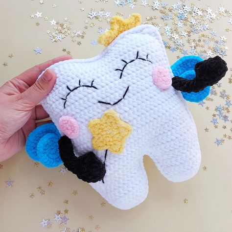 crochet toys Hammock For Toys, Crochet Tooth Fairy Pillow, Crochet Tooth Fairy, Crochet Tooth, Fairy Amigurumi, Unicorn Knitting Pattern, Tooth Fairy Pillow Pattern, Doll Free Pattern, Harry Potter Crochet