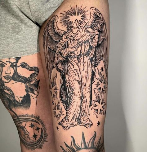 Whole Tattoo, Cartoon Tattoo Ideas, Anatomy Tattoo, Ancient Art Tattoo, Taboo Tattoo, Etching Tattoo, Woodcut Tattoo, Medieval Tattoo, Engraving Tattoo