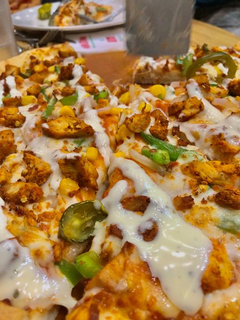 Papa Jones, Aesthetic Chicken, Fajita Pizza, Pizza Photography, Pizza Aesthetic, Papa John, Papa John’s, Pizza Chicken, Pizza Dinner