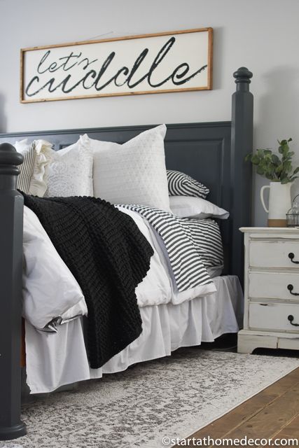 Farmhouse Bedding Ideas Master, White Bedding With Black Furniture, Gray Bed With Black Furniture, Black And White Bedding Farmhouse, Black And White Master Bed Farmhouse, White And Charcoal Bedroom, Farmhouse Black Bed, Black Farmhouse Bedroom Furniture, Charcoal And White Bedroom