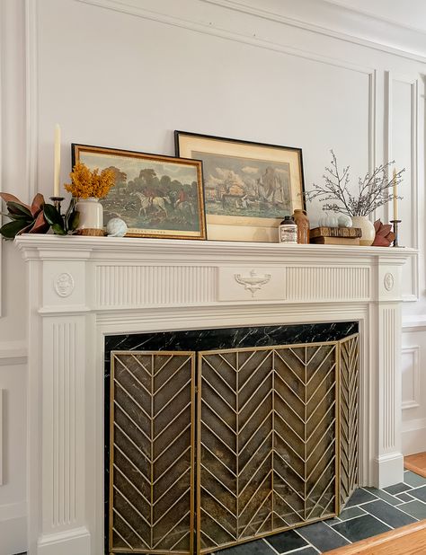 Mantle Styling Traditional, Art On Mantle, Vintage Fireplace Decor, Vintage Fireplace Mantle, Fall Fireplace Mantel Decor, Moody Fall Decor, Fireplace Mantel Decorations, Fall Mantel Decorating Ideas, Fall Fireplace Mantel