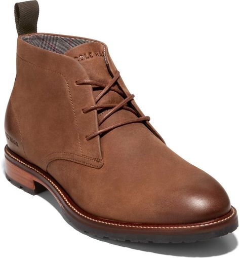 Chukka Boots Men Outfit, Business Casual Boots, Business Shoe, Brown Chukka Boots, Chelsea Boots Men Outfit, Casual Leather Boots, Boots Men Outfit, Cole Haan Boots, Chukka Shoes