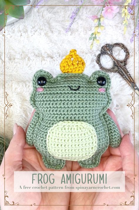 A free crochet pattern from spinayarncrochet.com Crochet Cuddlers, Angle Stitch, Skill Share, Crochet Figures, Crochet Dinosaurs, Frog Amigurumi, Crochet Ornament Patterns, Foundation Single Crochet, Crochet Frog