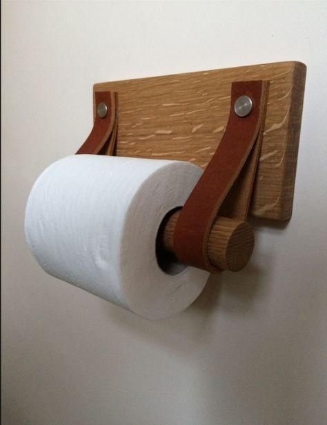 Toilet Paper Holder Ideas, Baie Vintage, Wooden Toilet Paper Holder, Diy Toilet Paper, Diy Toilet Paper Holder, Rustic Toilet Paper Holders, Tre Kunst, Rustic Toilets, Diy Toilet