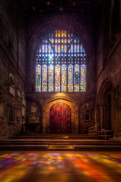 Stained Glass Window in Chester Cathedral, UK Stain Glass Lamp Shades, Perspective Study, Chester Cathedral, L'art Du Vitrail, Stained Glass Church, Gothic Cathedral, زجاج ملون, Church Windows, Cathedral Church