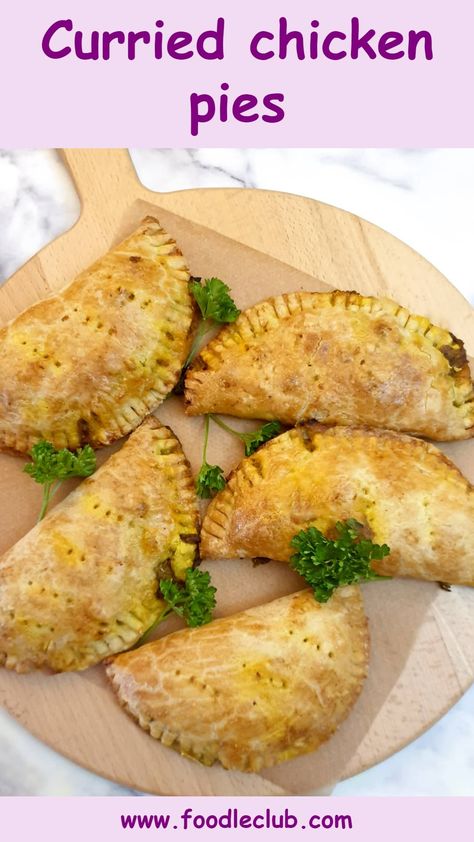 Chicken Curry Pasties, Curry Chicken Pie, Mini Chicken Pies Puff Pastries, Curry Pie Recipe, Curry Pies, Chicken Curry Puffs, Chicken Pasties, Homemade Chicken Pie, Curry Puff Recipe