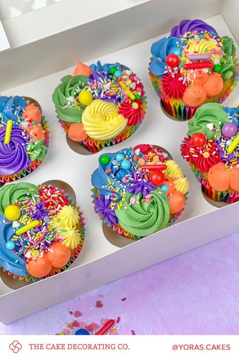 Rainbow Cupcake Ideas, Rainbow Cake And Cupcakes, Pride Themed Food, Colorful Birthday Cupcakes, Art Themed Cupcakes, Pride Dessert Ideas, Colourful Cake Designs, Colourful Theme Party Decoration, Number Blocks Cupcakes