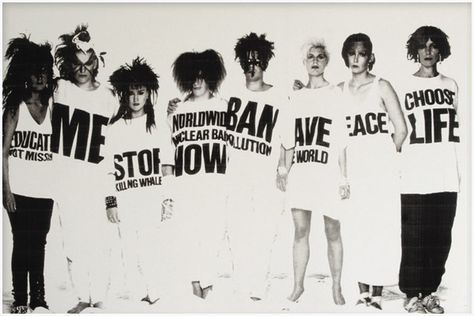 The politics of the '80s were soon shown via pop stars Wham! when they adopted the designs of British designer Katherine Hamnett and her memorable t-shirt: Choose Life. Hamnett had created a series... Katherine Hamnett, 1980s Fashion Trends, Katharine Hamnett, 80s Fashion Trends, 90s Fashion Women, Hair And Beauty Salon, Slogan Tee, 1980s Fashion, Steve Mcqueen