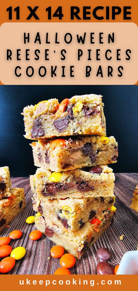 Looking for a spooky and sweet Halloween dessert? These Halloween Reese’s Pieces Cookie Bars are the perfect treat! With their vibrant colors and gooey texture, they add a fun and festive touch to any Halloween celebration. Plus, they’re super easy to make, making them an ideal choice for a delicious, no-fuss spooky treat. Easy Halloween Dessert Ideas, Halloween Easy Desserts, Simple Halloween Desserts, Halloween Desserts For Kids, Halloween Desserts For Parties, Halloween Bars, Halloween Baking Ideas, Banana Sour Cream Cake, Easy Halloween Desserts