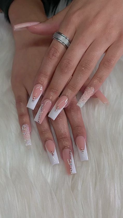 Simple Birthday Nails Coffin, 21 Birthday Nails Acrylic Long, 21s Birthday Nails, Classy Freestyle Nails, Long Birthday Nail Designs, 18th Birthday Acrylic Nails, Birthday Nails 19, 19 Birthday Nails, 21 Birthday Nails Designs