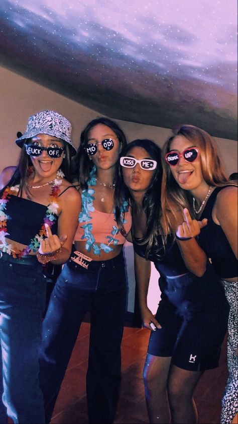 Party Sunglasses With Writing, Party Glasses Ideas, Party Sunglasses Aesthetic, Party Glasses Trend, Sunglasses Birthday Party, Birthday Sunglasses, Sunglasses Party, 18th Birthday Party Themes, White Marker