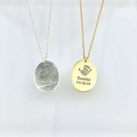 Thumbprint Necklace, Fingerprint Necklace, Big Girl Bedrooms, Girl Bedrooms, Handwriting Necklace, Cute Couple Gifts, Memorial Necklace, Necklace Unique, Lovely Necklace