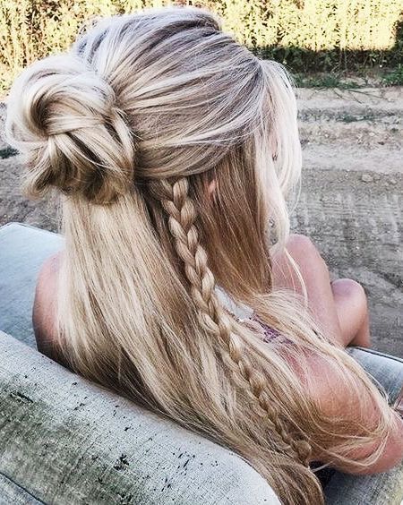 Boho hair long hairstyles half up braid Date Night Hair, Date Hairstyles, Night Hairstyles, Peinados Fáciles Para Cabello Corto, Half Updo, Braids Hair, Beautiful Braids, Braid Ideas, Braided Hair