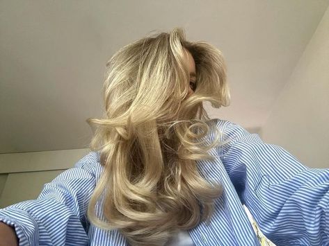 Scandi Girl Hair, 2024 Aura, Scandi Girl Aesthetic, Blonde Blowout, Nordic Blonde, Scandi Aesthetic, Scandi Girl, Gemini Moon, Hair Magic