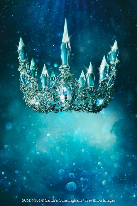 Sandra Cunningham Crystal crown floating in the air Wattpad Cover Template, Book Cover Background, Fantasy Crown, Wattpad Background, Killer Frost, Wattpad Covers, Crystal Crown, Dark Blue Background, Disney Wallpaper