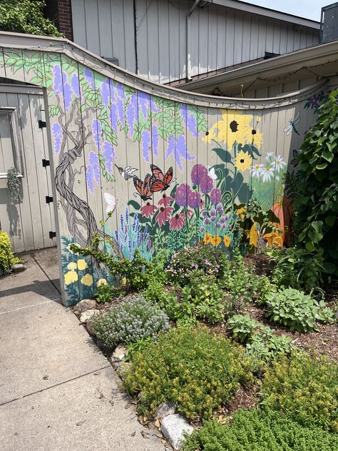 Nature Fence, Backyard Mural, Fence Murals, Painted Fences, Building Mural, Nature Mural, Outside Paint, Garden Mural, Mural Ideas